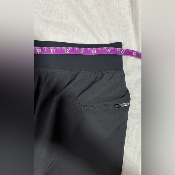 New Lululemon T.H.E. Short *Linerless 9" Updated !!! - Picture 5 of 8